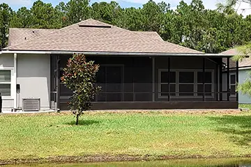 Screen room with kick plate and insulated elite roof